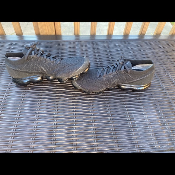 NIKE VAPORMAX TRIPLE BLACK - Picture 5 of 7